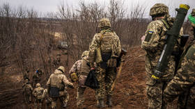 Ukrainian military desertions skyrocketing – FT